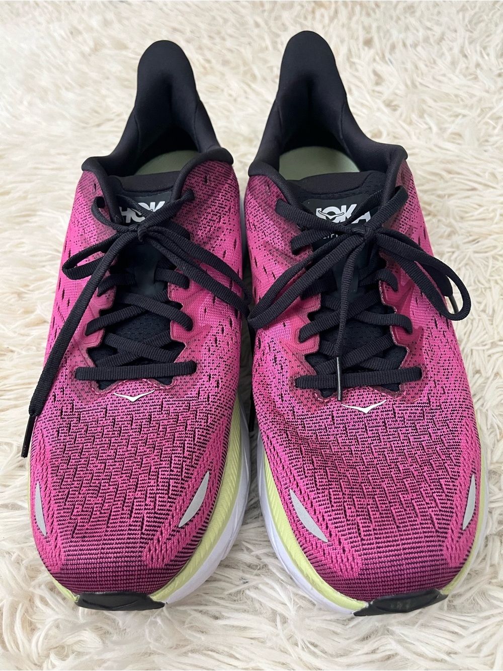 HOKA Women’s Clifton 8
